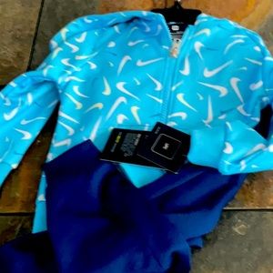 2 pc nike jogging suit